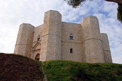 21 Castel del Monte